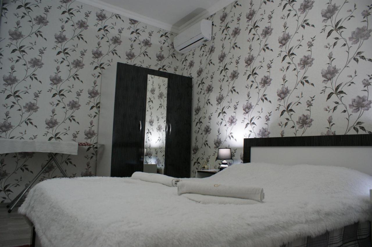 Hotel Jurkha Тбилиси Екстериор снимка