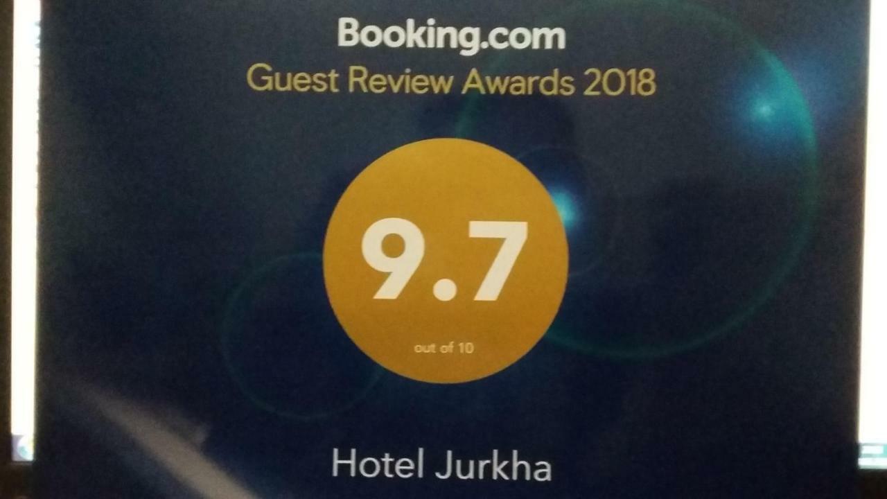 Hotel Jurkha Тбилиси Екстериор снимка